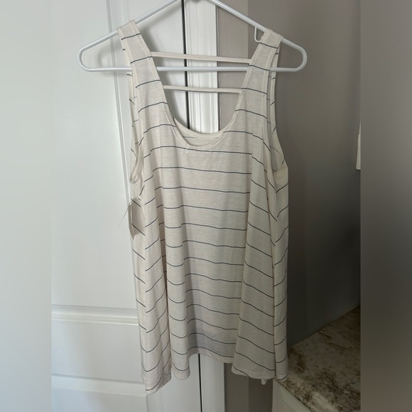 Women Awake Striped Tank Top Large NWT - Picture 5 of 9
